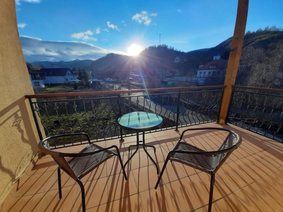 Hotel Pensiunea Montan Din Bran,sat Simon Indoor 3*