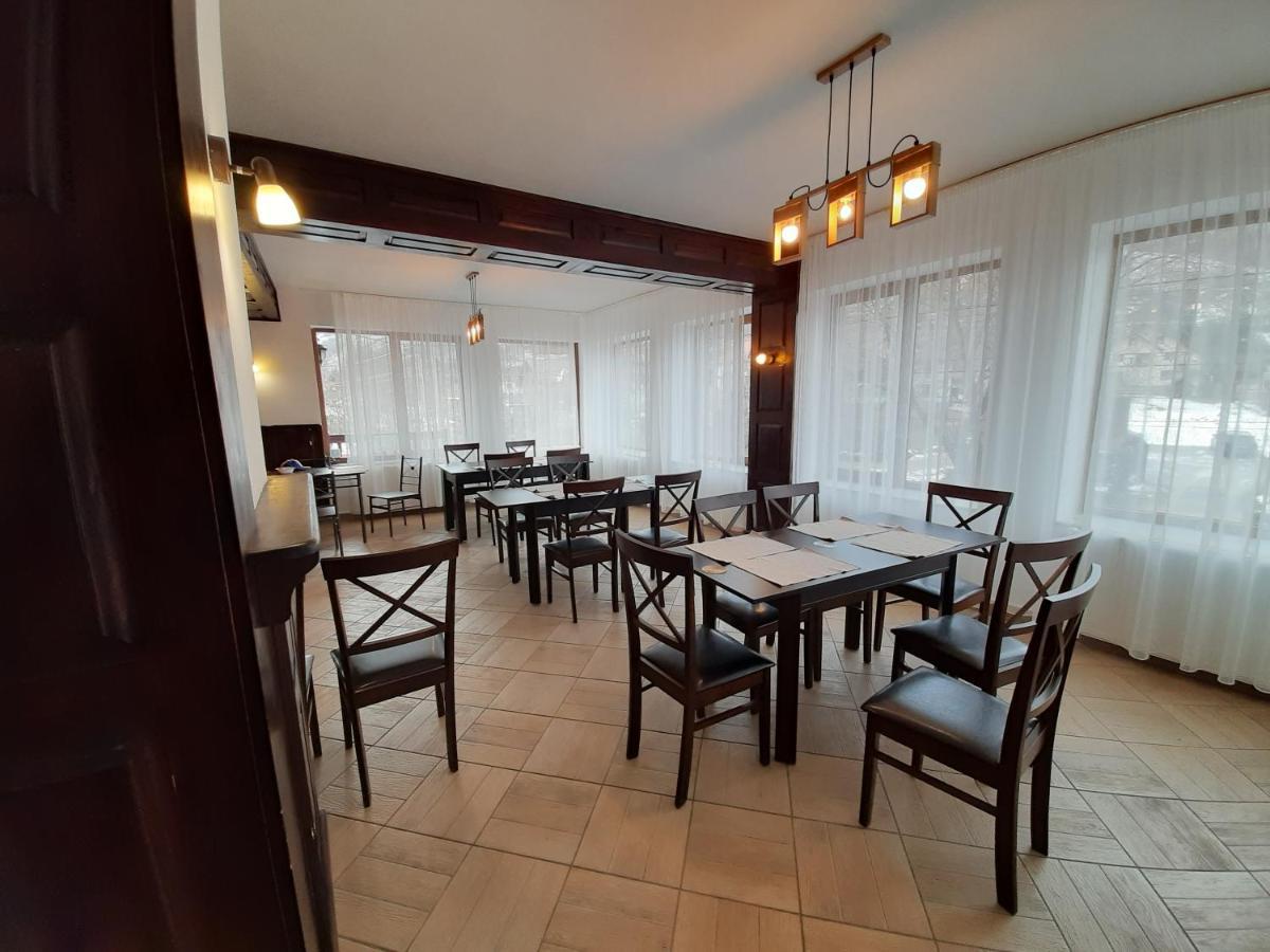 Hotel Pensiunea Montan Din Bran,sat Simon Indoor